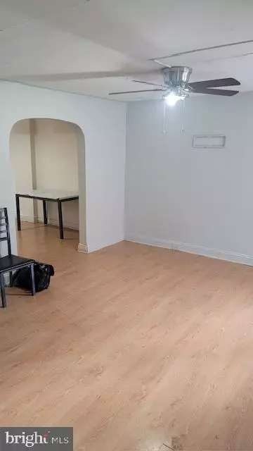 Camden, NJ 08104,2852 IDAHO RD