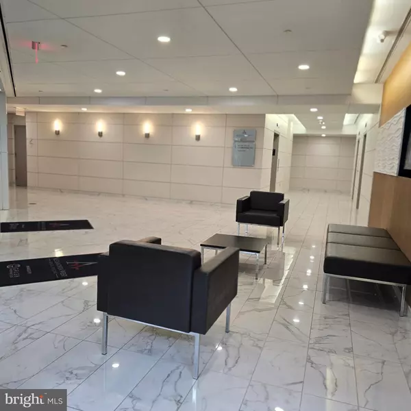 Alexandria, VA 22311,1901 BEAUREGARD ST N #600