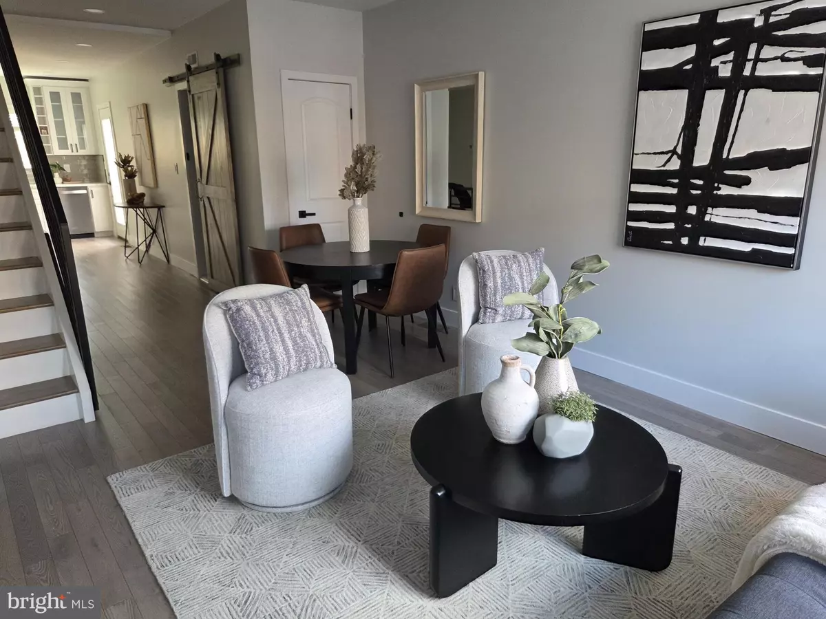 Philadelphia, PA 19148,2208 S 10TH ST S