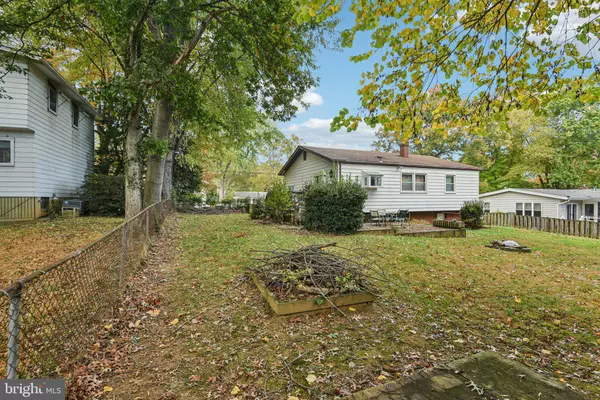 Vienna, VA 22180,8511 MARQUETTE ST