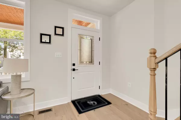 Washington, DC 20015,5331 42ND ST NW