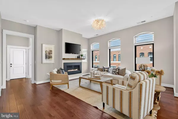 Leesburg, VA 20175,3 STATIONMASTER ST SE #402