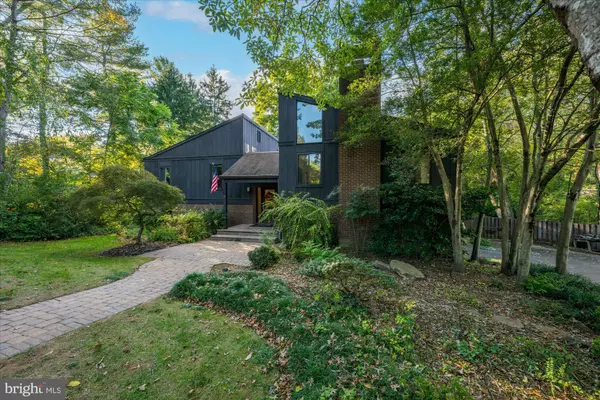 Mclean, VA 22101,6952 DUNCRAIG CT