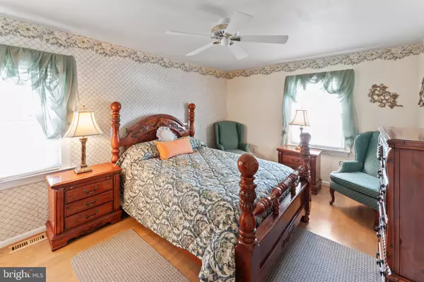 Fairfax, VA 22033,12975 RIDGEMIST LN