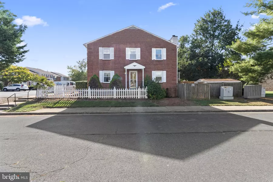 12975 RIDGEMIST LN, Fairfax, VA 22033