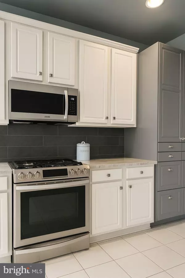 Woodbridge, VA 22192,12221 SEAFORD CT