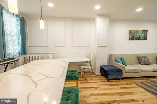 Philadelphia, PA 19153,7337 CHELWYNDE AVE