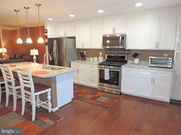 Middle River, MD 21220,9956 RAVENHURST RD