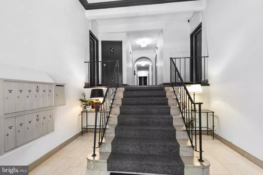 1441 EUCLID ST NW #207, Washington, DC 20009