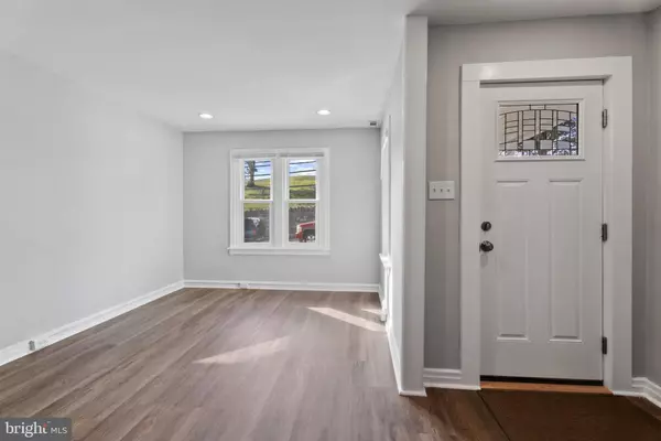 Hagerstown, MD 21740,112-S CANNON AVE