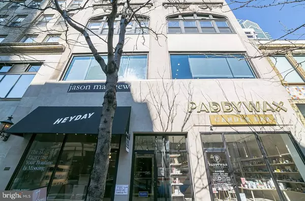 Philadelphia, PA 19103,1733-35 CHESTNUT ST #304