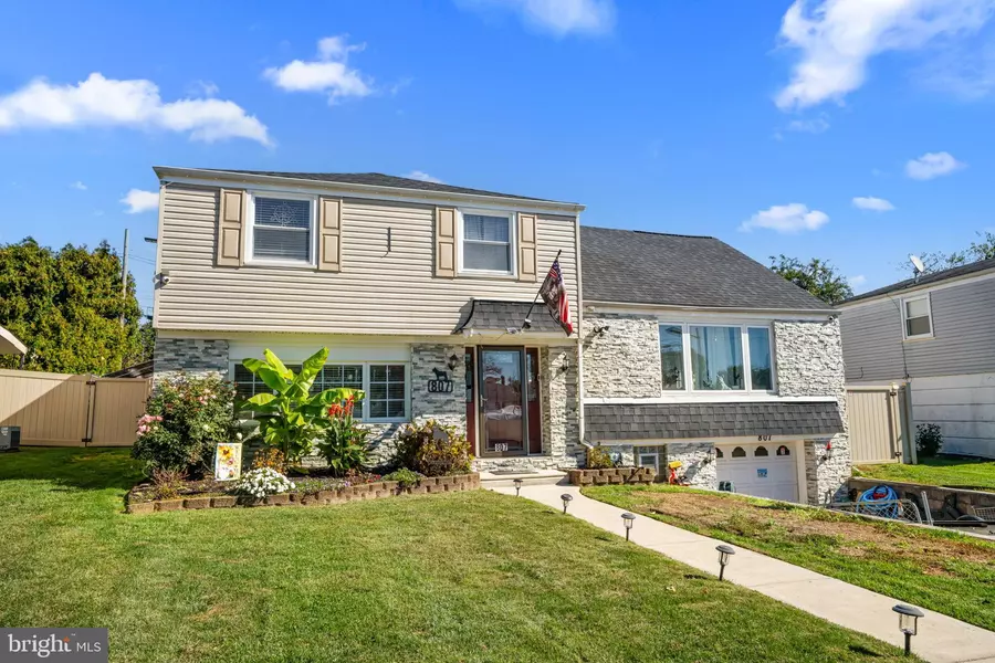 807 LARKSPUR ST, Philadelphia, PA 19116