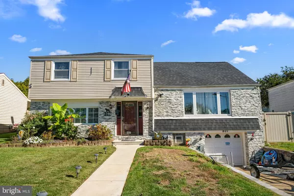 Philadelphia, PA 19116,807 LARKSPUR ST