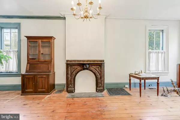 Harrisburg, PA 17102,1101 N FRONT ST