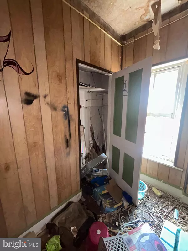 Chester, PA 19013,2704 W 4TH ST