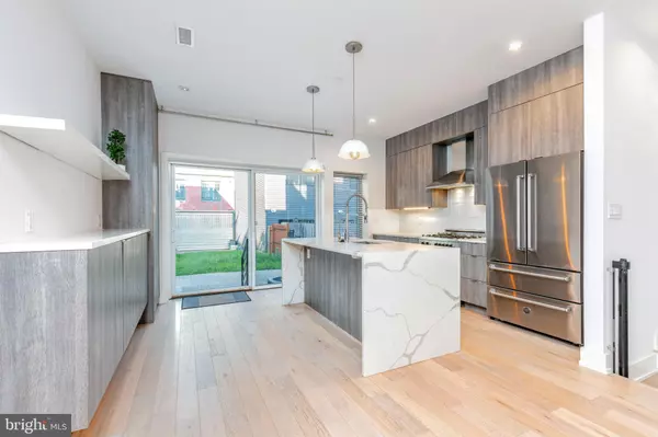 2058 E SUSQUEHANNA AVE, Philadelphia, PA 19125