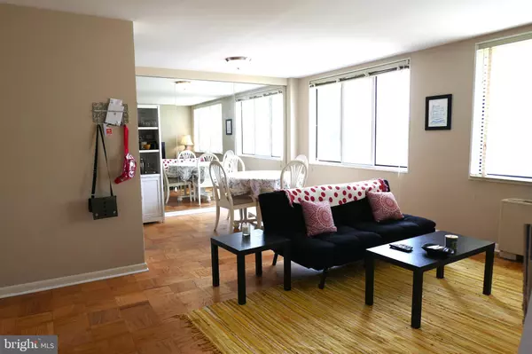 Alexandria, VA 22307,6631 WAKEFIELD DR #717