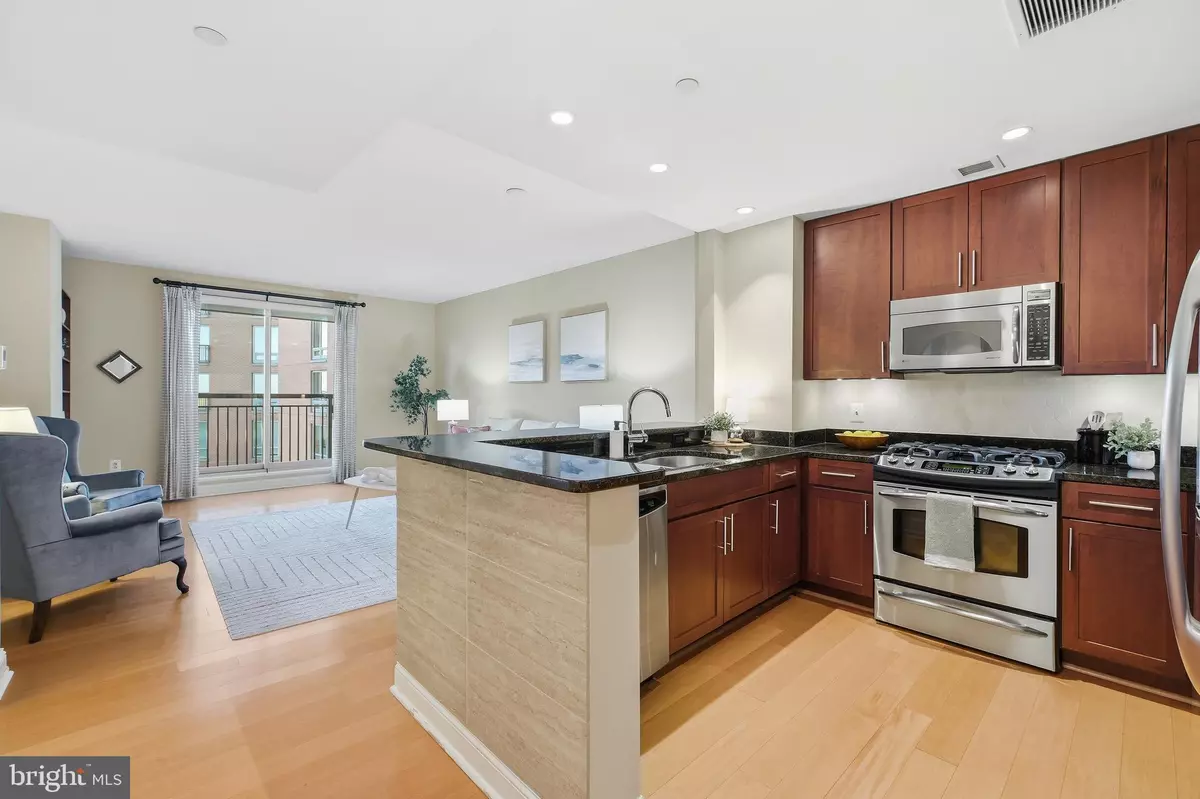 Alexandria, VA 22314,2050 JAMIESON AVE #1005