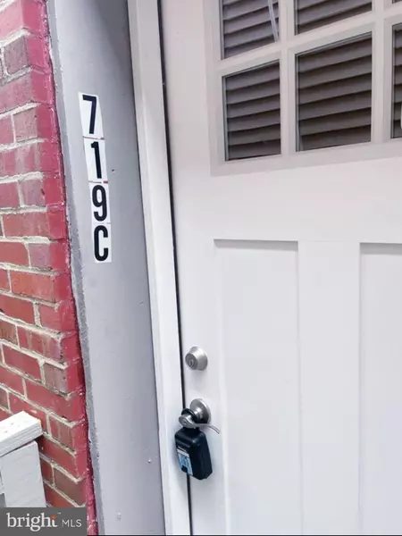 719 N DELAWARE ST #C, Paulsboro, NJ 08066