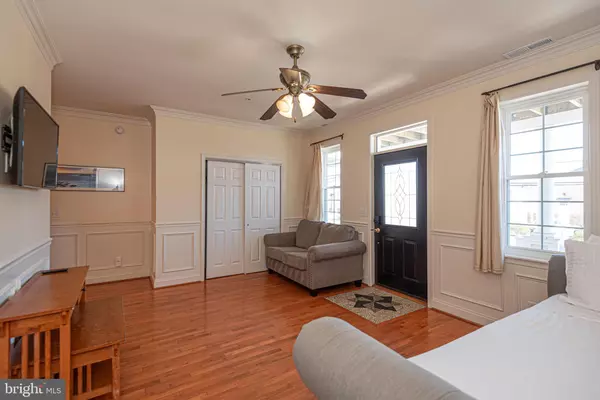Ocean City, MD 21842,203 ST LOUIS AVE #B