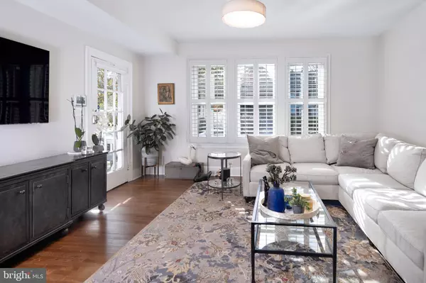 Pennington, NJ 08534,29 E DELAWARE AVE