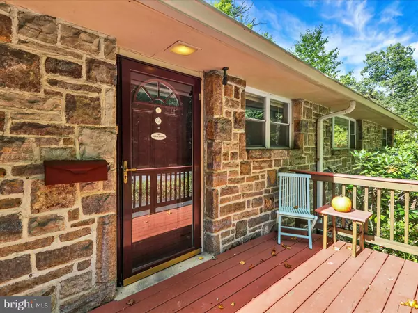 Reading, PA 19604,1532 OAK LN