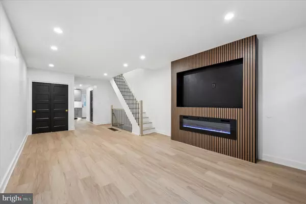 Philadelphia, PA 19148,2334 S WARNOCK ST