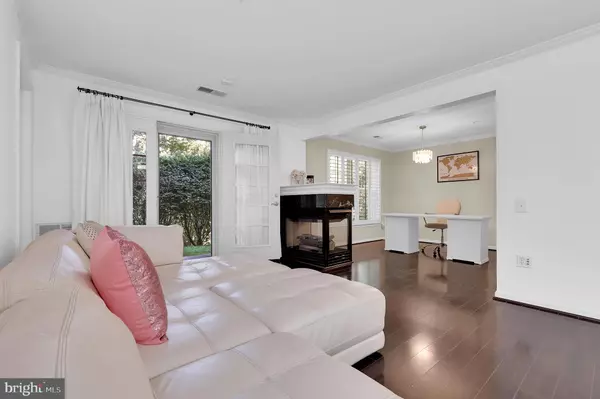 Germantown, MD 20874,18809 SPARKLING WATER DR #T-3