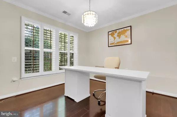 Germantown, MD 20874,18809 SPARKLING WATER DR #T-3