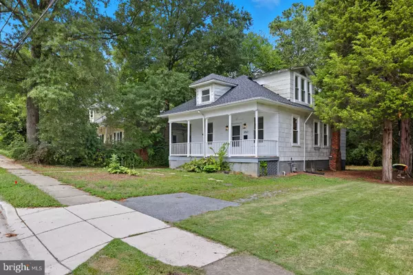 Brentwood, MD 20722,3802 PARKWOOD ST