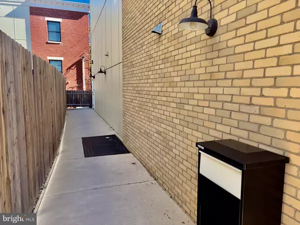 Philadelphia, PA 19128,6601 RIDGE AVE