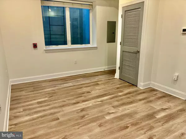 Philadelphia, PA 19128,6601 RIDGE AVE