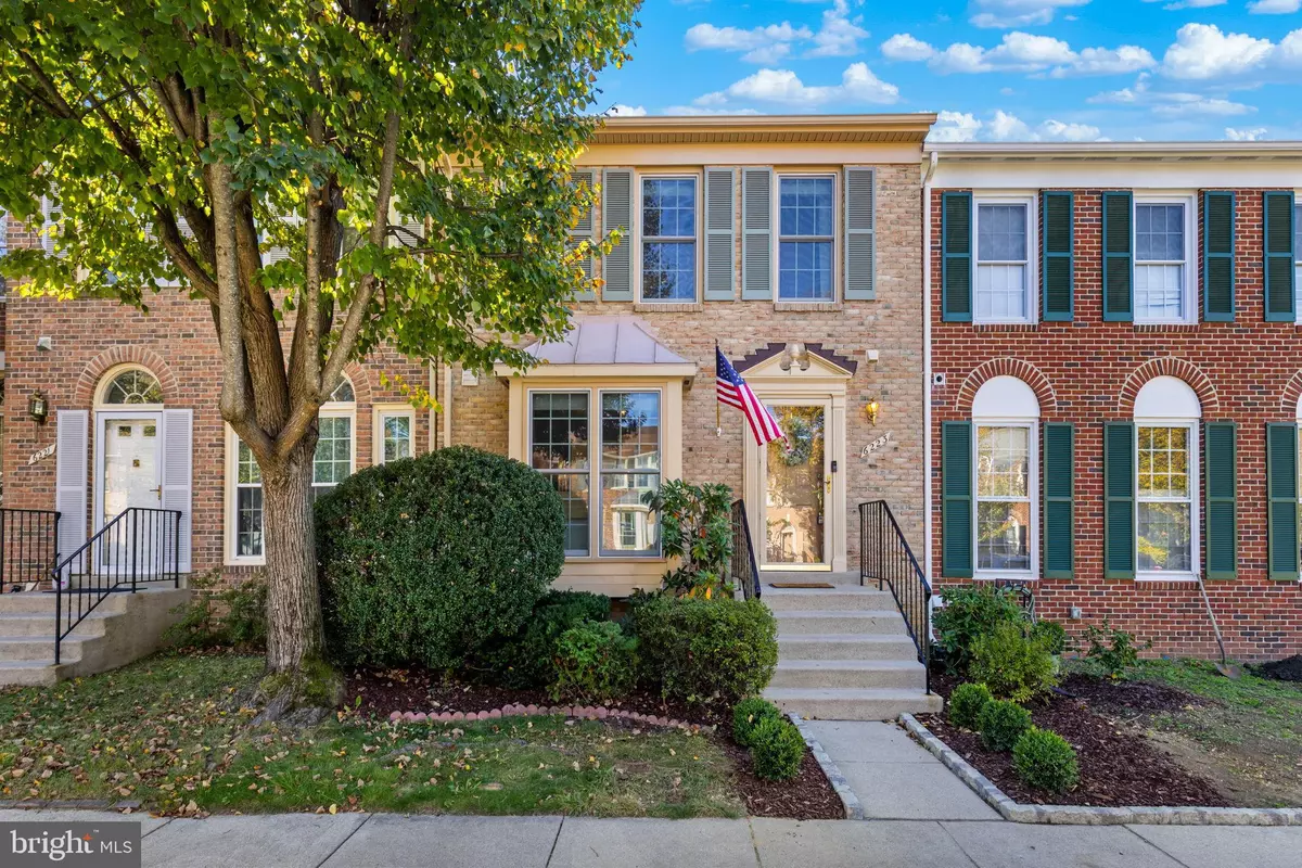 Alexandria, VA 22315,6223 WALKERS CROFT WAY