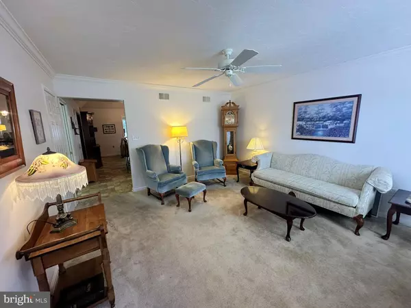 Hanover, PA 17331,525 PARKVIEW LN #113