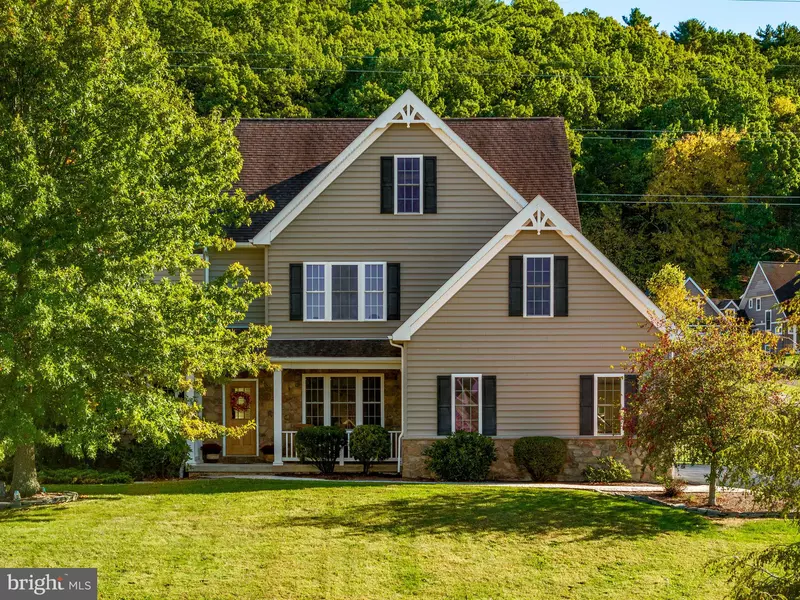 955 SABRA WAY, Danville, PA 17821