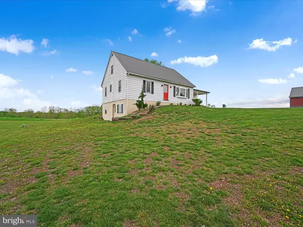 Lykens, PA 17048,805 S CROSSROADS RD
