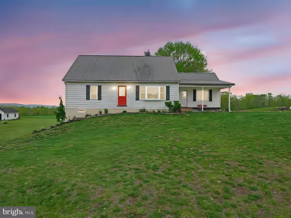 Lykens, PA 17048,805 S CROSSROADS RD