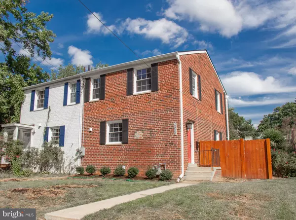 Alexandria, VA 22305,2811 MOSBY ST