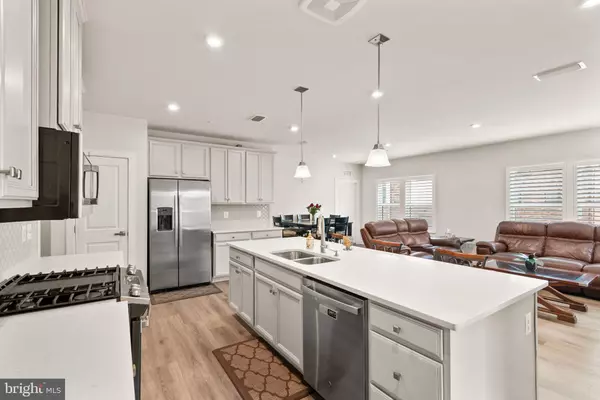 Sterling, VA 20164,46270 MT ALLEN TER #201