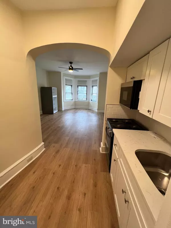 1729 W ERIE AVE, Philadelphia, PA 19140