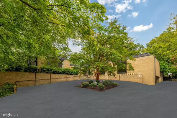 3003 AUDUBON TER NW, Washington, DC 20008