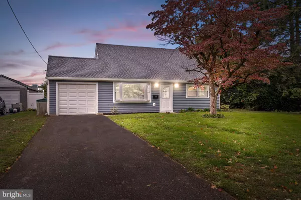 7 BOONE AVE, Ewing, NJ 08618