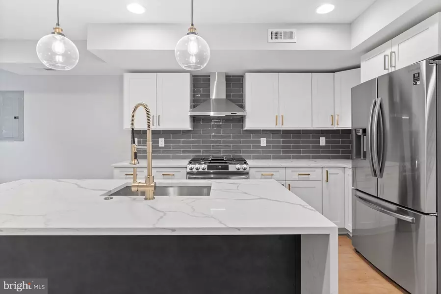 1316 E PASSYUNK AVE #A, Philadelphia, PA 19147