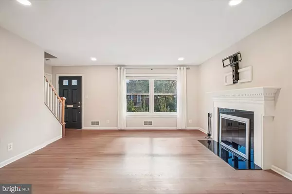 Kensington, MD 20895,4409 WESTBROOK LN