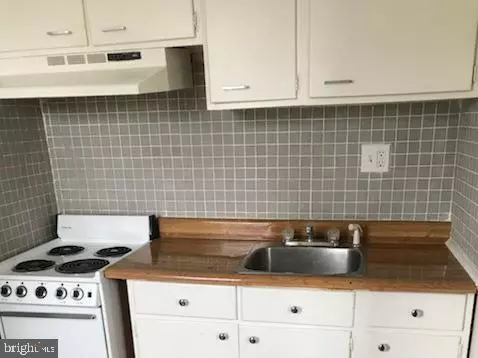 Washington, DC 20019,5001 - 5005 HANNA PL SE