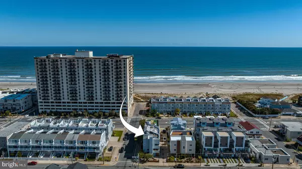 104 S MONROE AVE, Margate City, NJ 08402