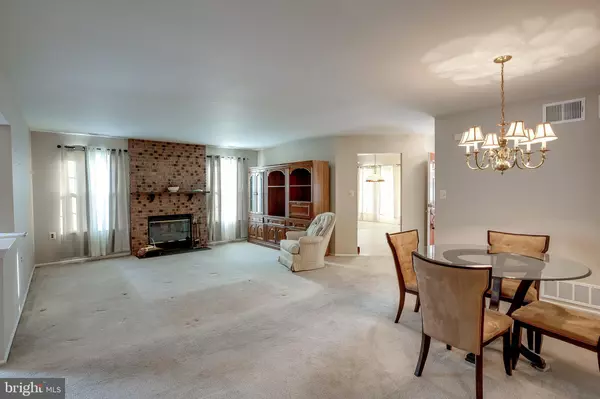 Deptford, NJ 08096,53 KNOLLWOOD DR