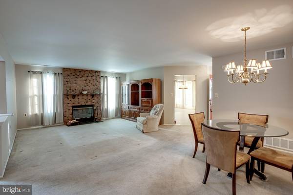 Deptford, NJ 08096,53 KNOLLWOOD DR