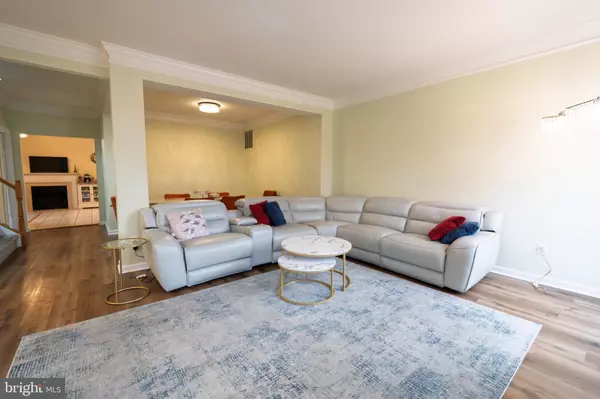 Ashburn, VA 20147,43793 STEINBECK SQ