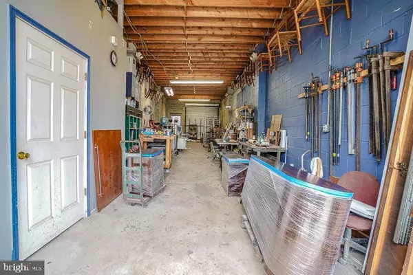 Philadelphia, PA 19134,3106-08 AMBER ST